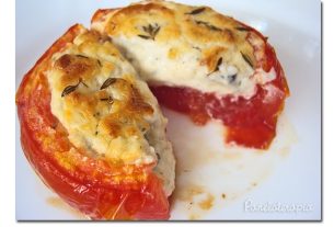 Tomato Stuffed with Gorgonzola Cream – Panelaterapia