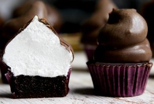 Chocolate Cupcake with Marshmallow Frosting