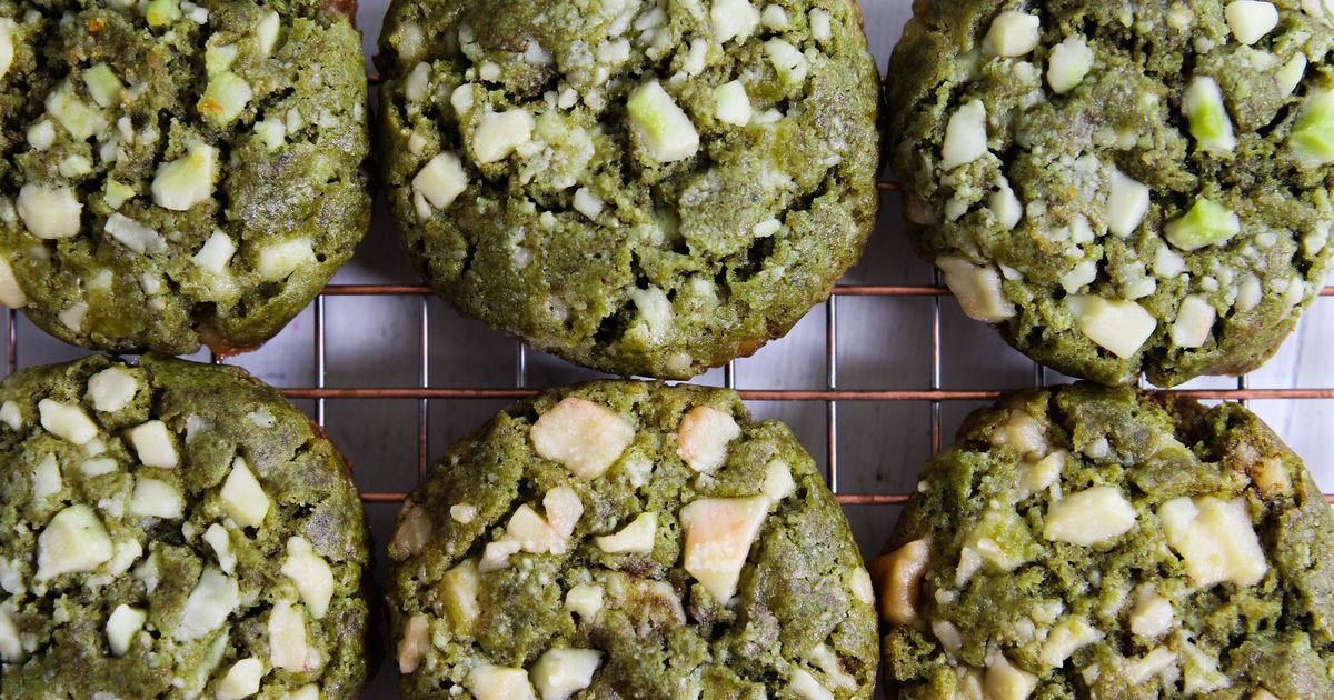 Matcha and White Chocolate Cookie (Vegan)