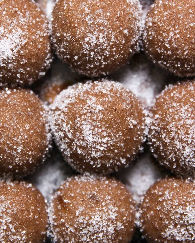 Vegan Gingerbread Cookie Balls Covered in Sugar