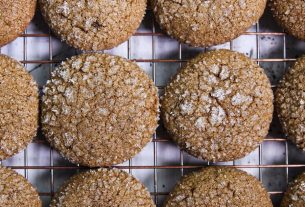 Delicious and Vegan Gingerbread Cookie