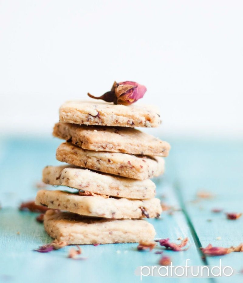 Buttery Rose Biscuit