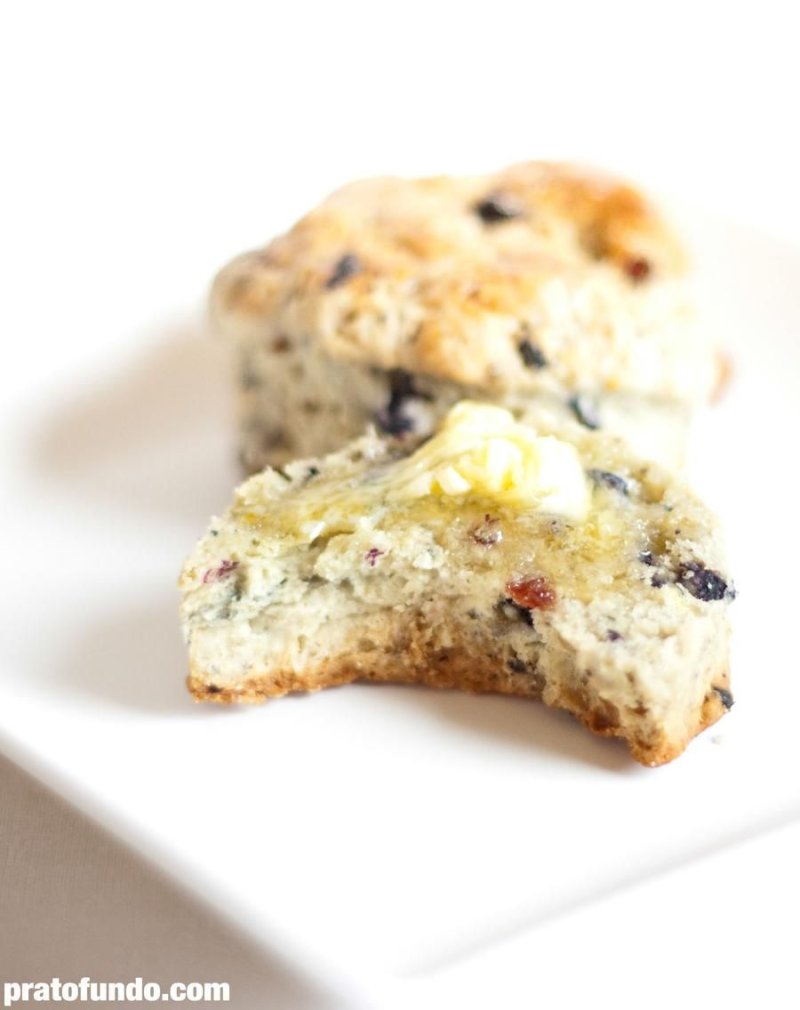 Scones de Blueberry e Cranberry