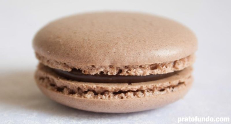 Chocolate Macaron