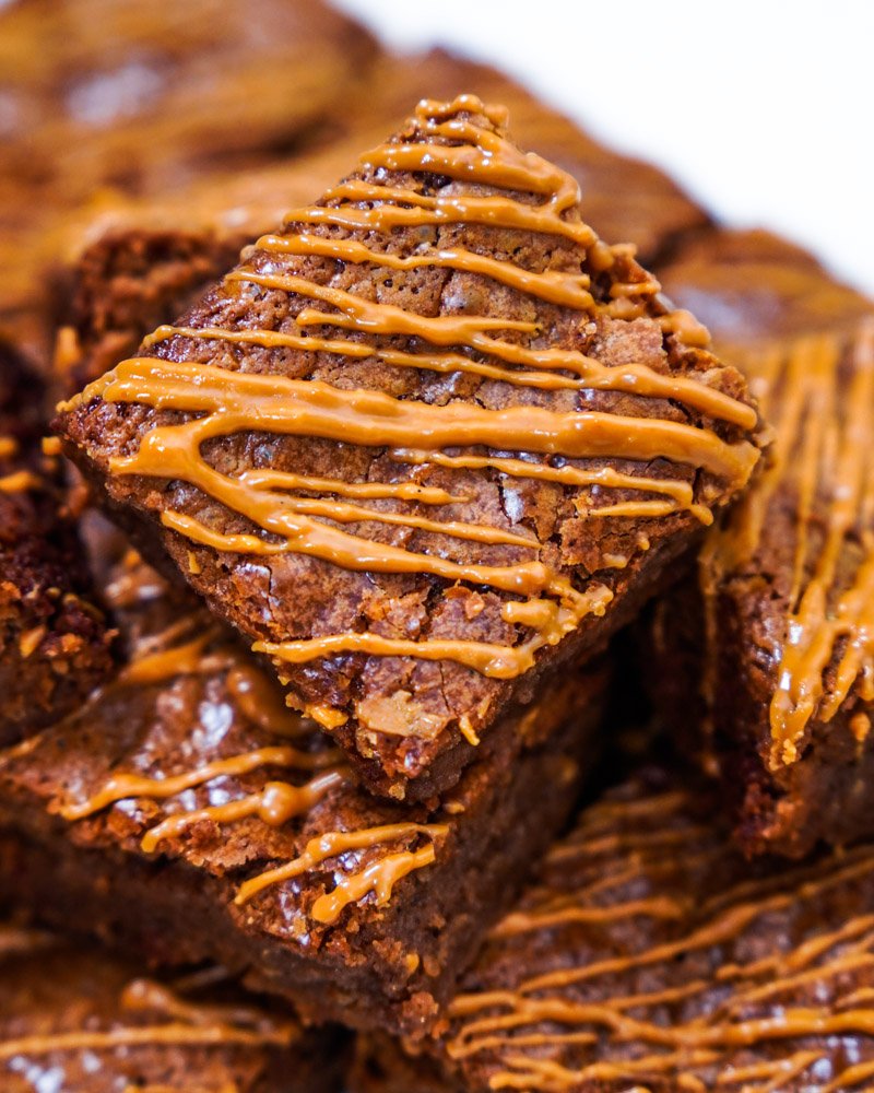 Caramelized White Chocolate Spice Brownie Piece