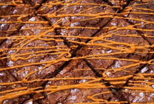 Caramelized White Chocolate Spice Brownie