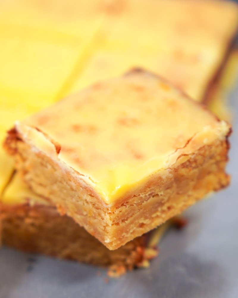 Piece of Bergamot (or Tangerine or Tangerine) Brownie with hard sugar syrup.