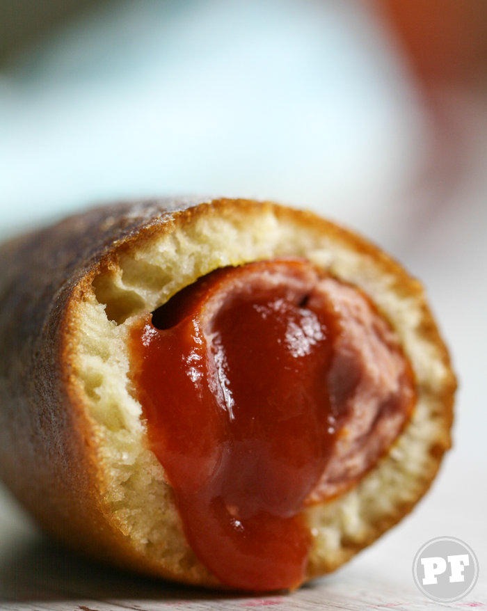 Corn Dog: Sausage Breaded by PratoFundo.com