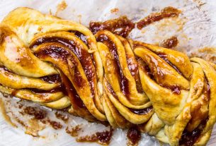 Babka: Sweet Guava Bread