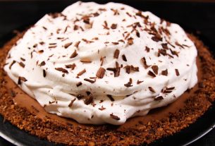 Super Creamy Chocolate Mousse Cake (French Silk Pie)