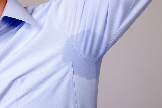 How to get rid of the smell of sweat from your armpits (6 tips and home remedies)