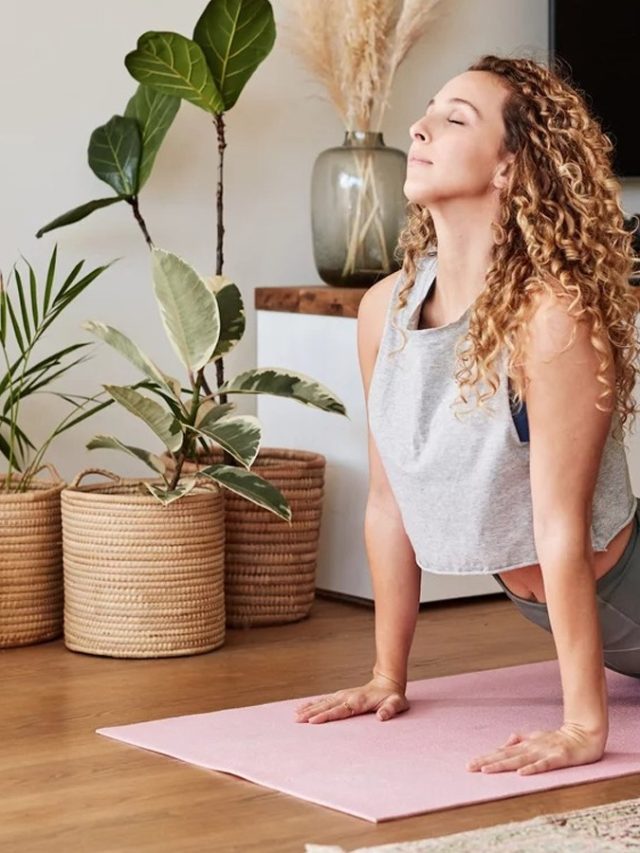 10-Minute Morning Yoga Routine For Beginners