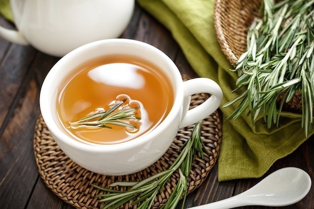 Rosemary tonic: what it is, what it’s for (and how to make it)