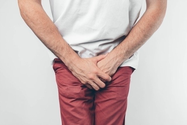 Testicular cancer: symptoms, causes and treatment