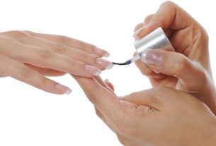 Nail polish allergy: main symptoms and treatment