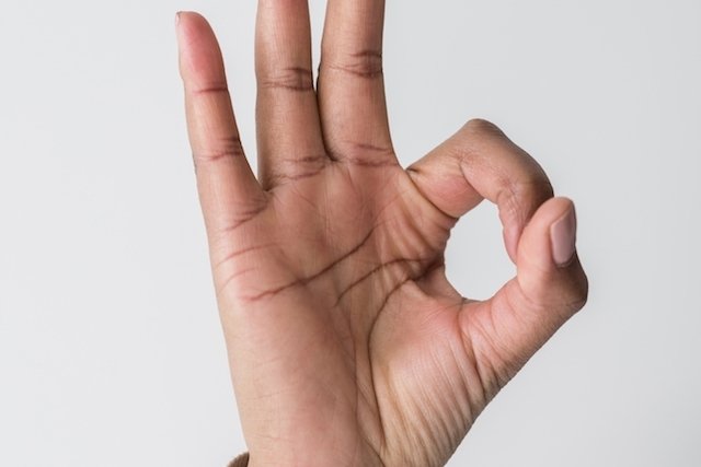 Hand position for the jelqing technique