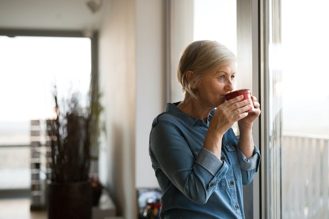 Natural hormone replacement: 8 options for menopause