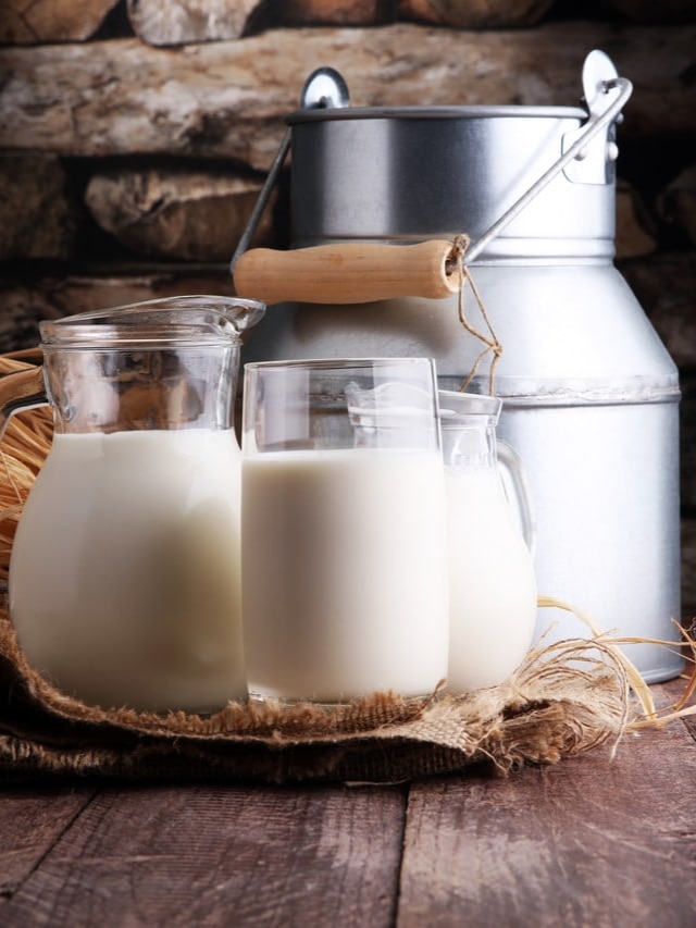 Uncooked Milk: 5 Advantages for Sparkling Pores and skin