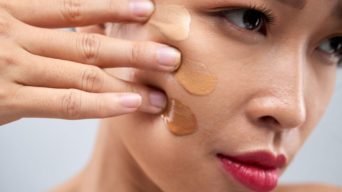 10 Best Face Foundations in 2023