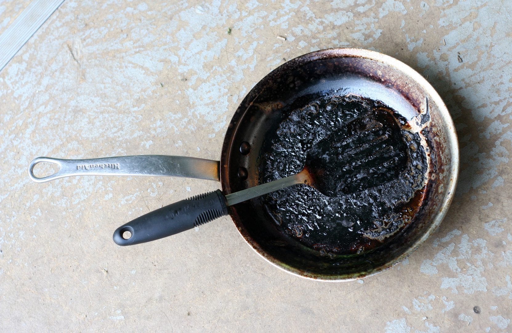 Panela grudada- Como lavar cada tipo de panela + dicas caseiras