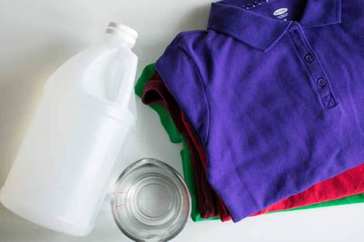 revive the colors of your clothes with the help of vinegar