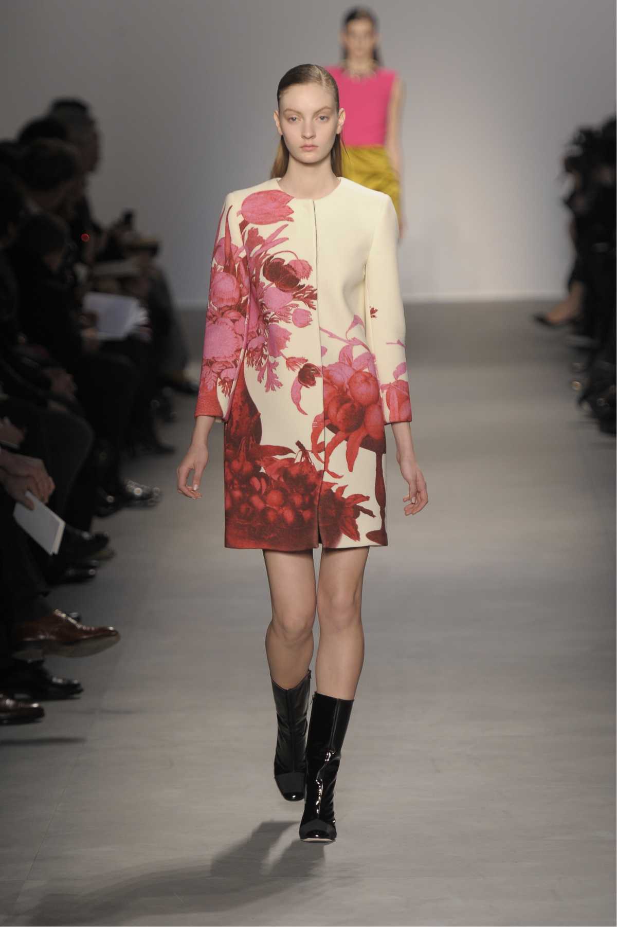 coat with maxi flowers