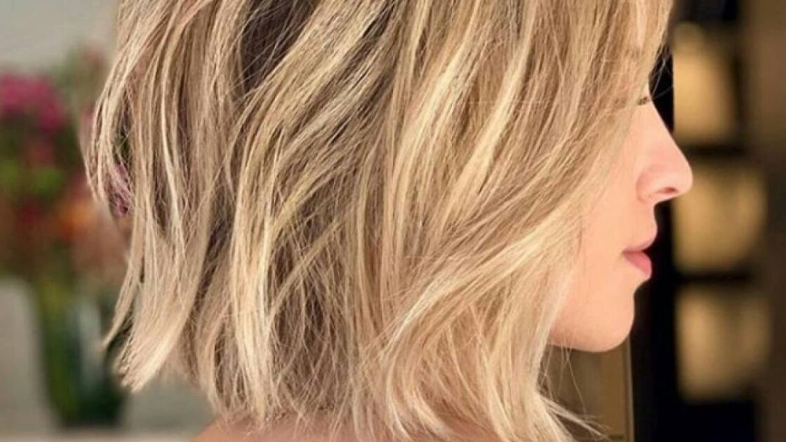 Blunt Bob is one of the 2024 Haircut Trends