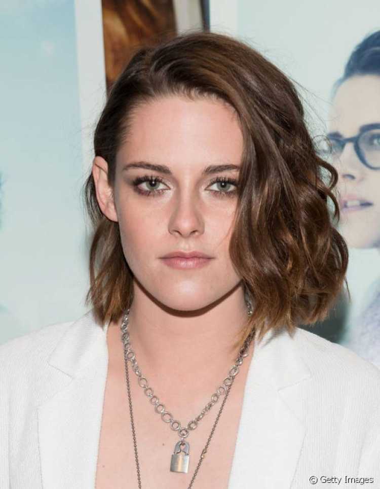 Kristen Stewart wearing a long bob cut