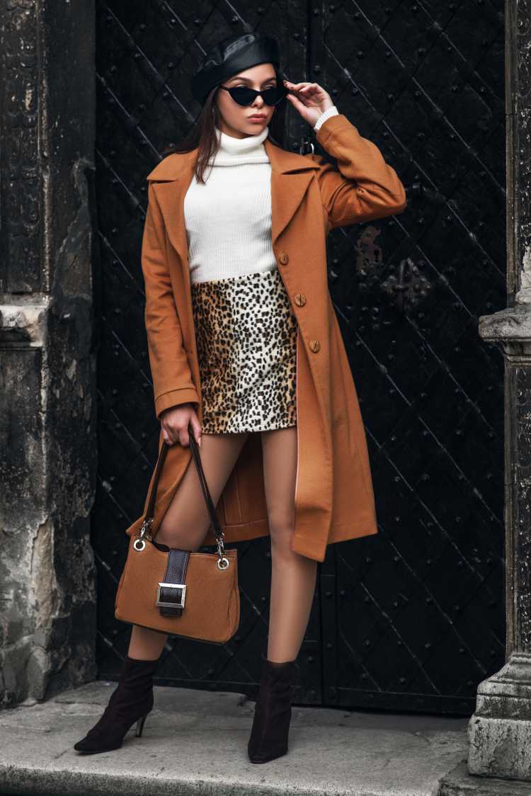 trapeze skirt with coat is a trend in winter