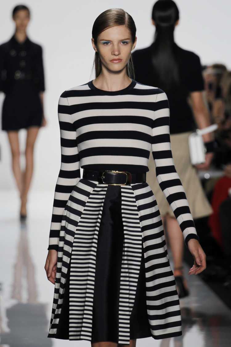 Dress with stripes is a trend in winter