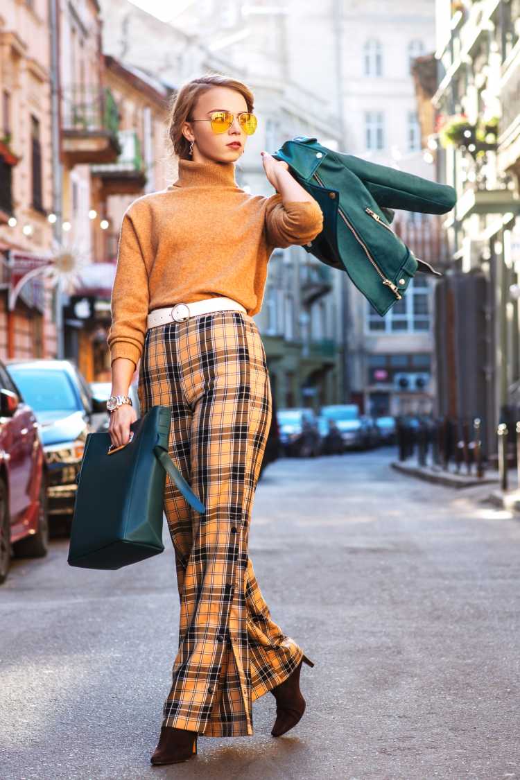 look with pumpkin-colored plaid pants