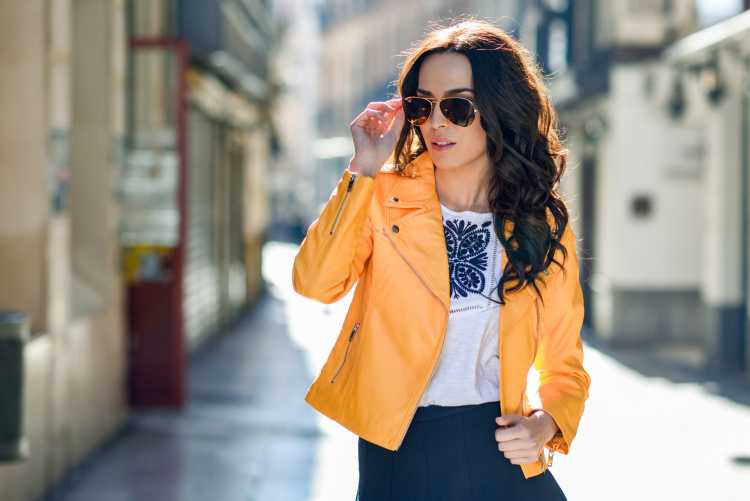 yellow jacket is a trend in winter