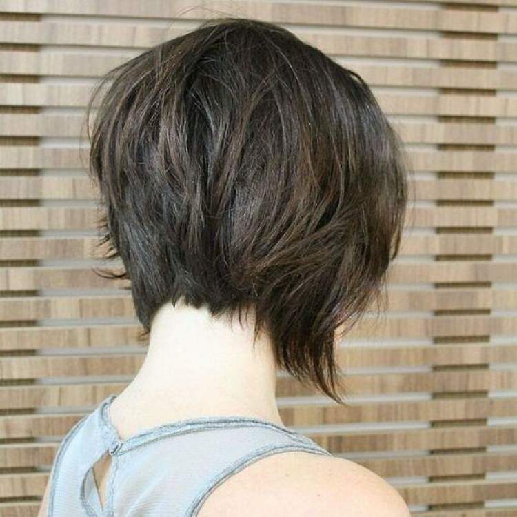 Trend: Short at the back of the neck with elongated ends