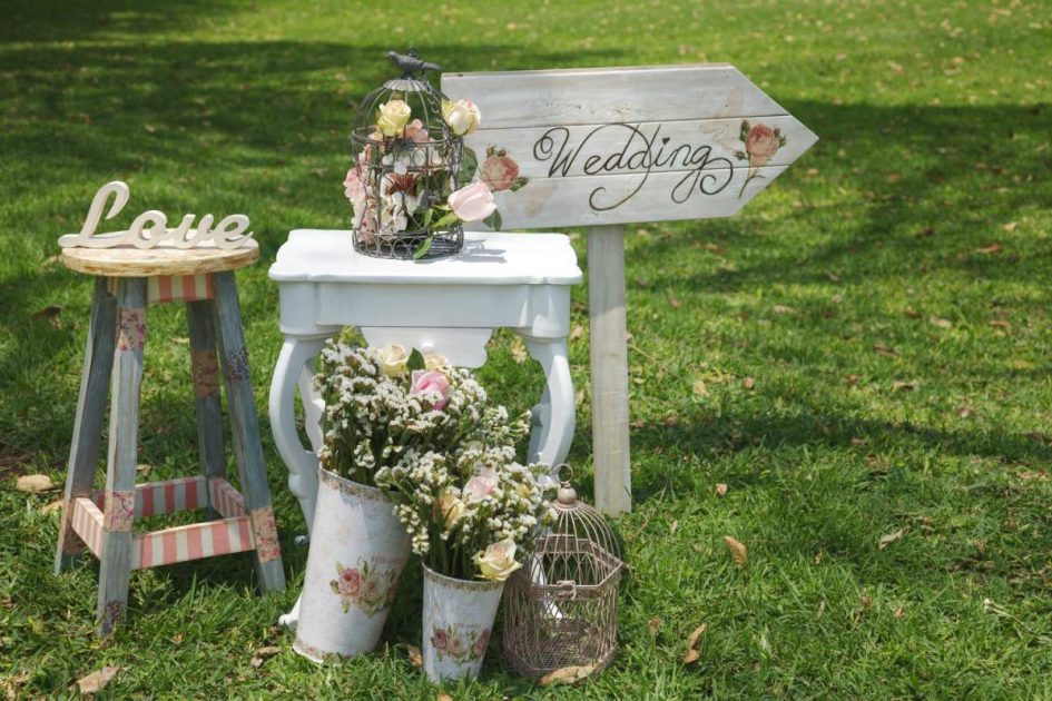 outdoor wedding decoration