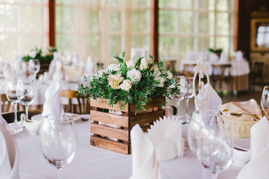 Decoration with wooden vase