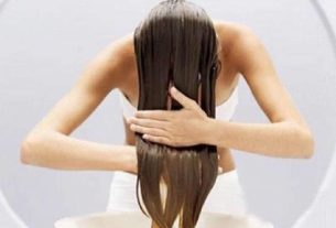 Here's the right way to use coconut oil on your hair to stop hair loss and preserve your hair's color.