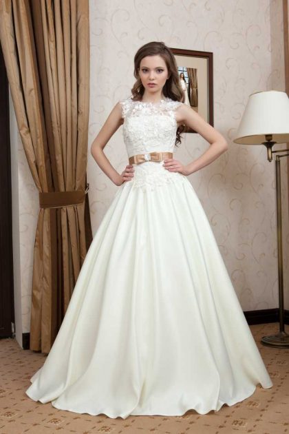 wedding dress in swirled taffeta with embroidered cropped top