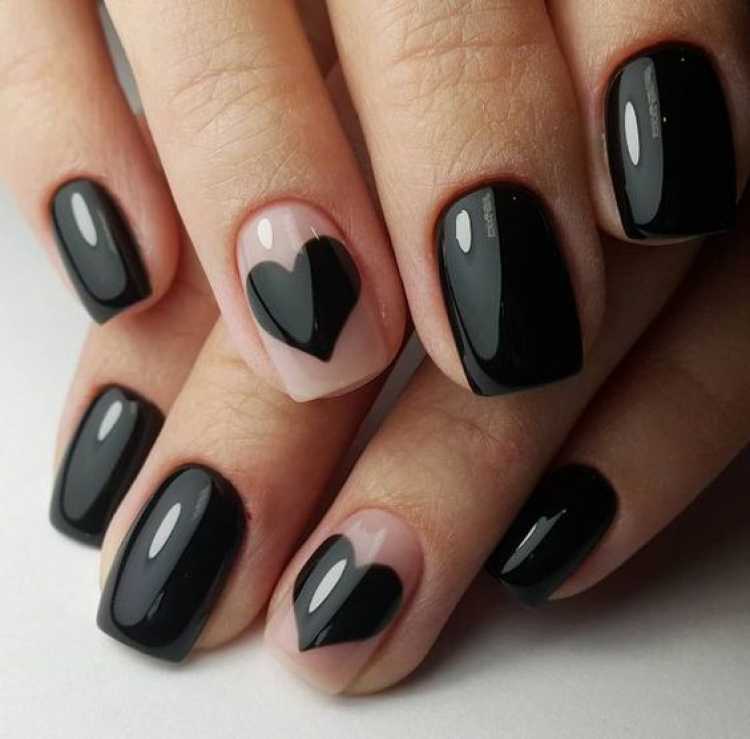 Romantic idea for painting your nails