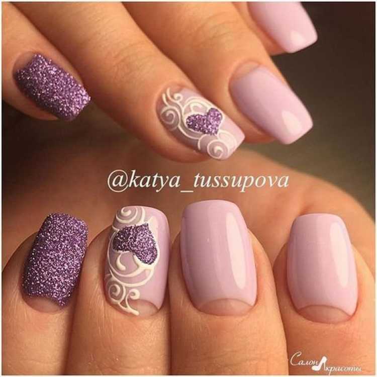 Nails decorated with only daughter