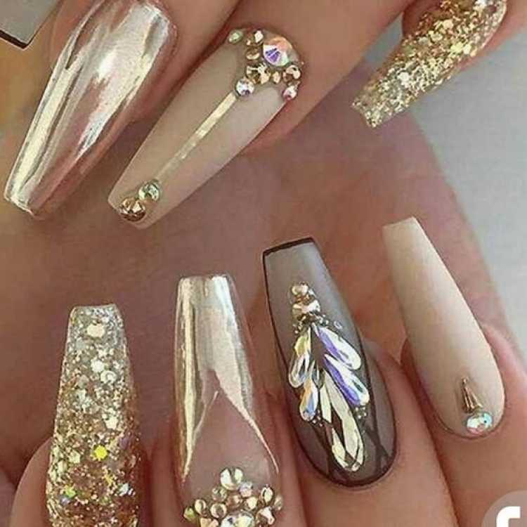 Nails decorated with stones