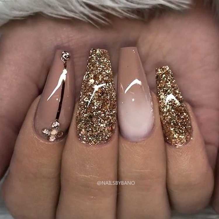 Very shiny nails