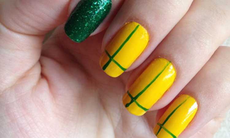 Geometric nails with the colors of Brazil