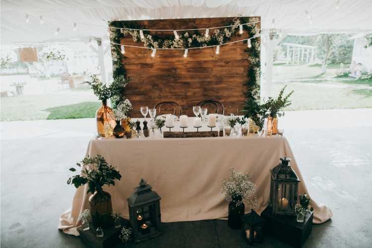 rustic and simple wedding decoration