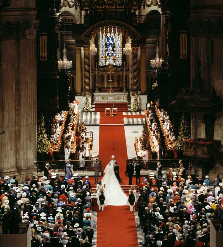 La unión entre el Príncipe Carlos y Lady Diana Spencer