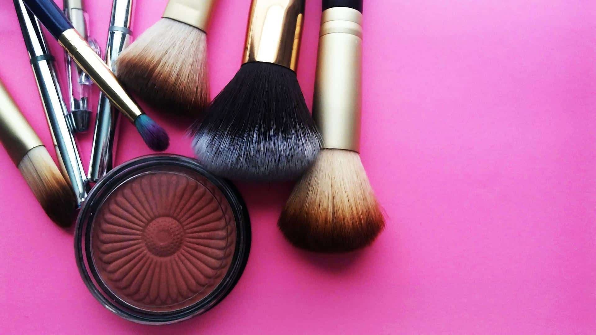 8 Tipos de Blush para Você Conhecer e Testar