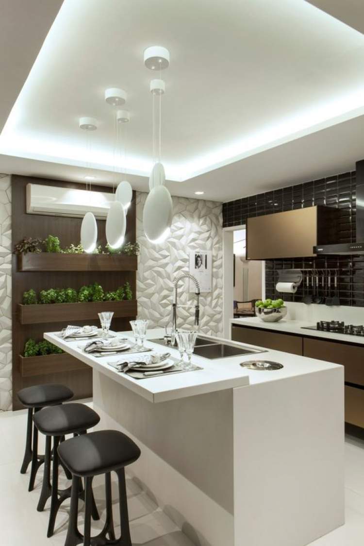 Kitchen counter that integrates living room and kitchen