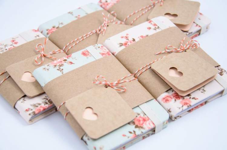 Personalized notebooks among the trends in wedding favors