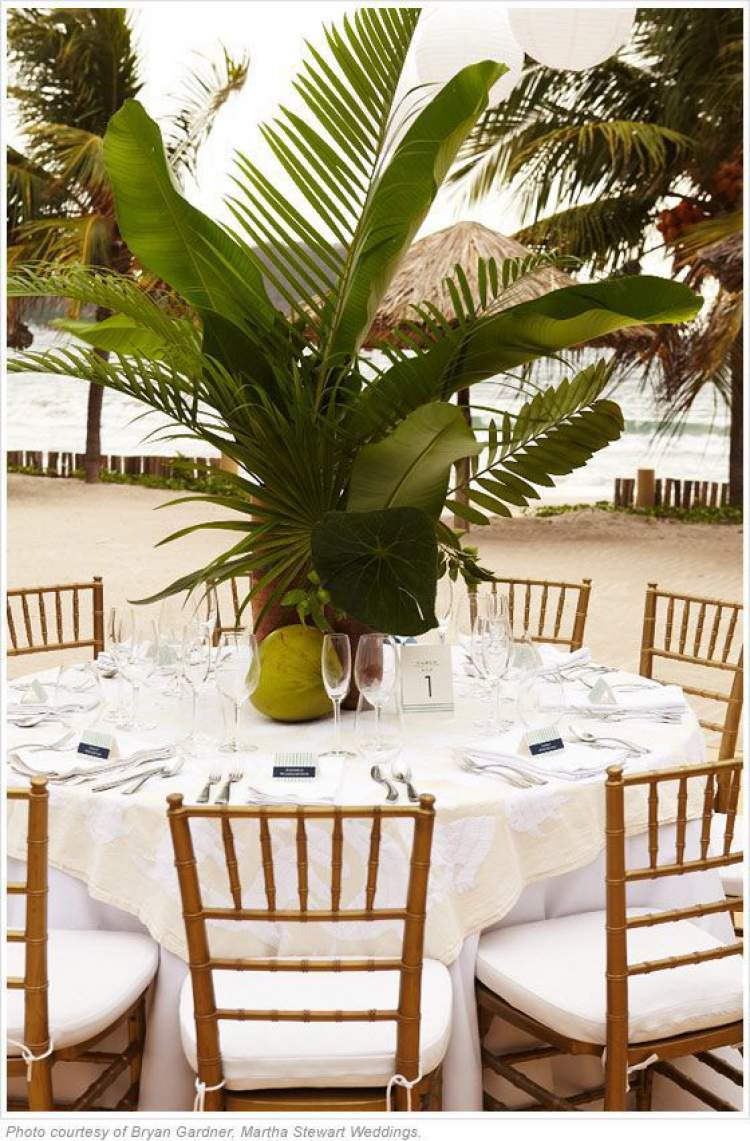 Suggestion for decorating a wedding with foliage