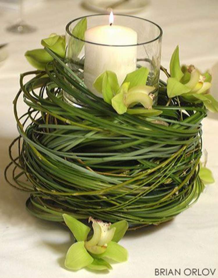 Foliage to beautify decorative objects