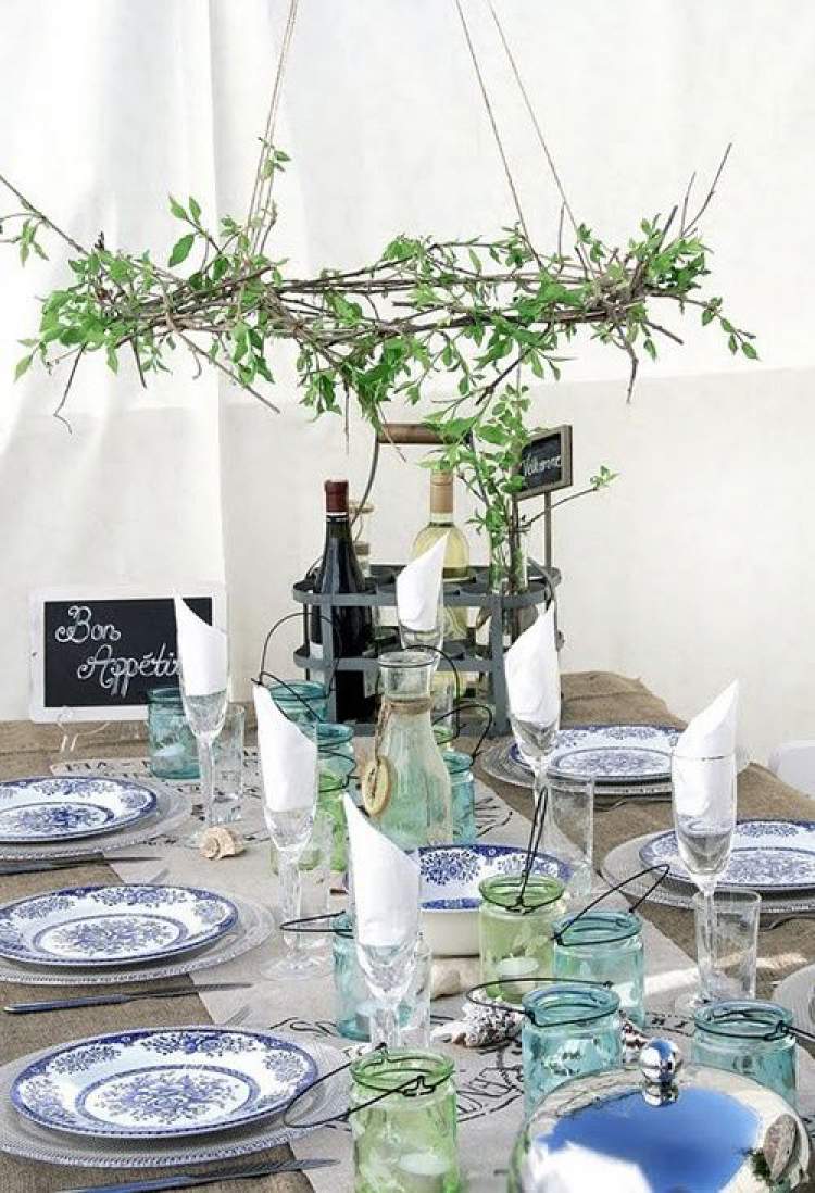 How to insert foliage into your wedding decor